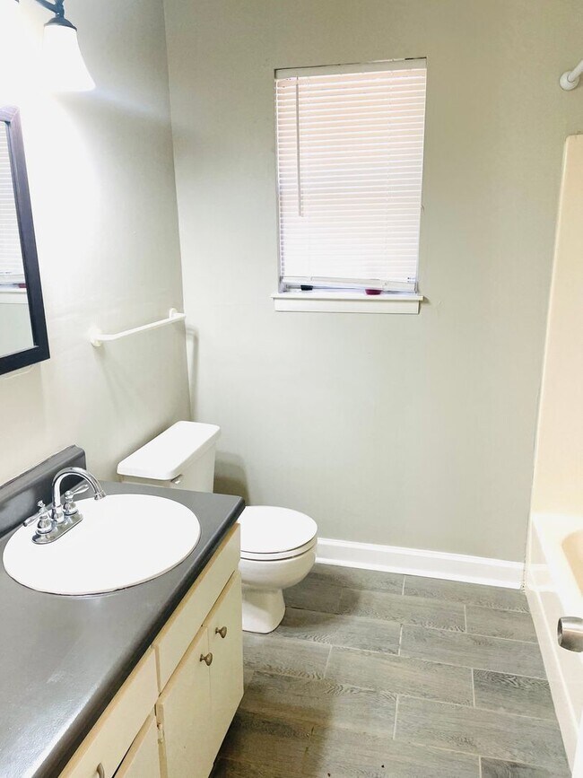 ** 2 Bed 1 Bath located in Ramer ** Call 334-366-9198 to schedule a self tour - ** 2 Bed 1 Bath located in Ramer ** Call 334-366-9198 to schedule a self tour