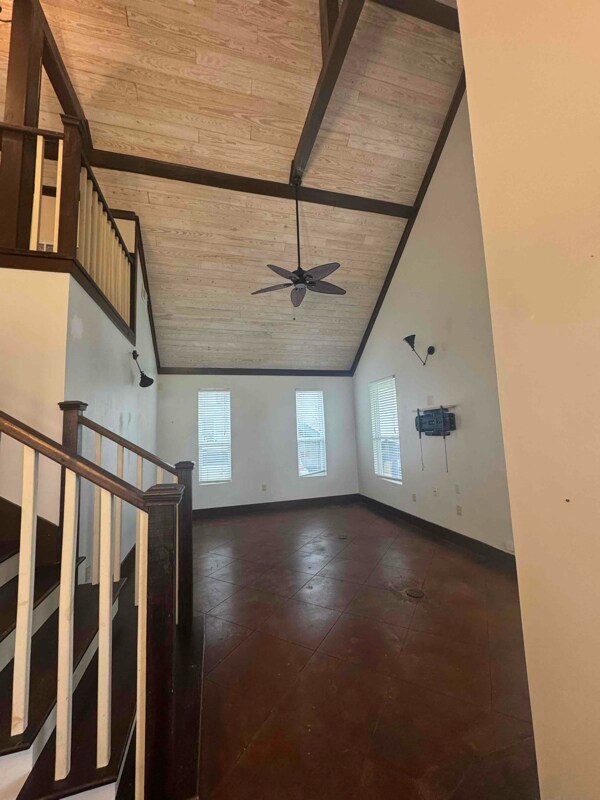 Photo - 103 Shirley St