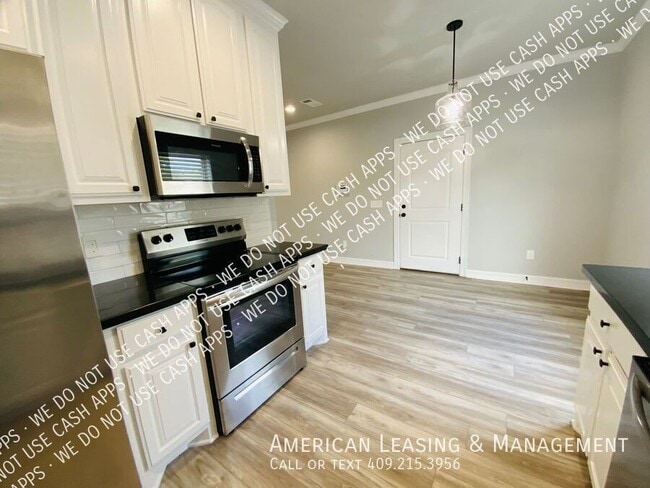 Photo - 175 Allen St