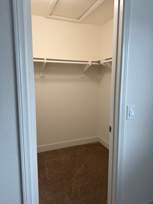 Heritage at Canyon Pointe Apartments