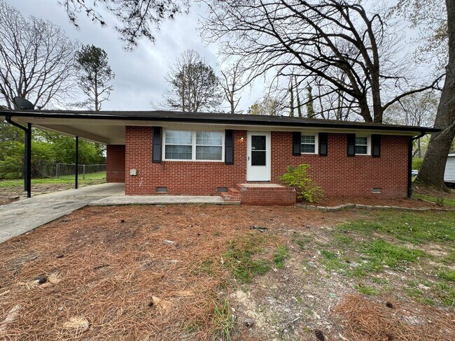 3/1 Brick House in West Rome $1,195 - 3/1 Brick House in West Rome $1,195