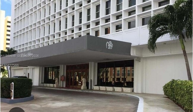 Photo - 700 Biltmore Way Unit 1112