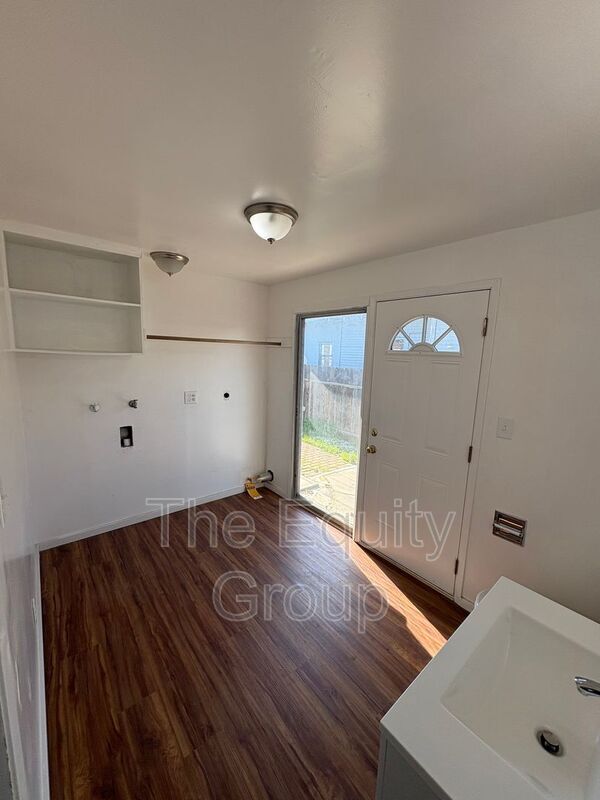 Photo - 856 W Chestnut St Unit HOUSE