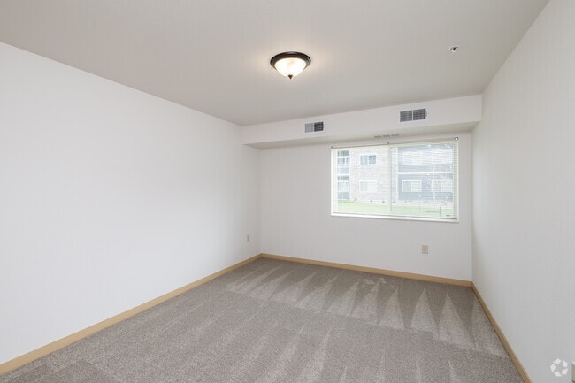 2BR, 1BA - 1,080SF - Primary Bedroom