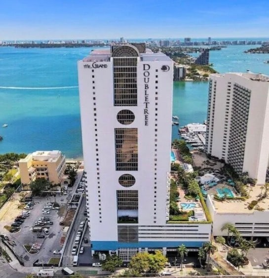 Building Photo - 1717 N Bayshore Dr Unit 1541