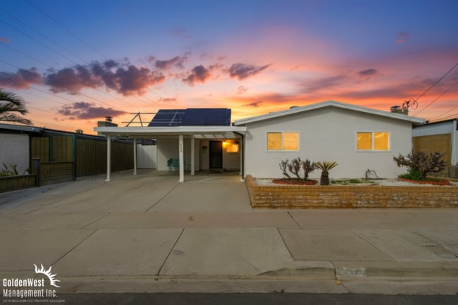 Building Photo - Newly Remodeled 5Bdm 2Ba Home with Huge Patio!