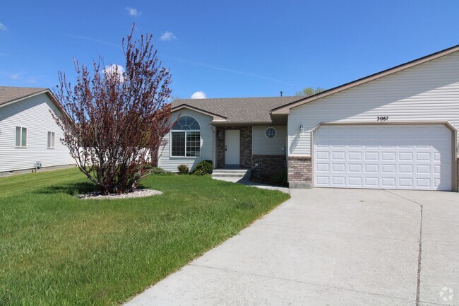 Building Photo - Spacious 3 Bedroom Home in Ammon