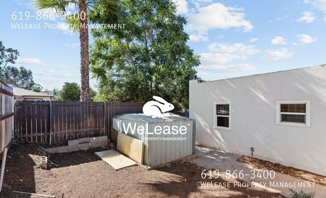 8933 Fair Ln