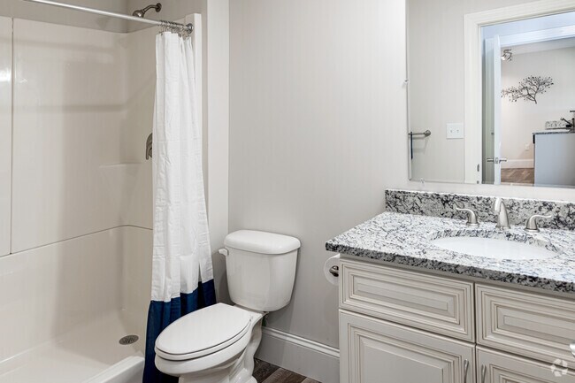 2 BR, 2 BA