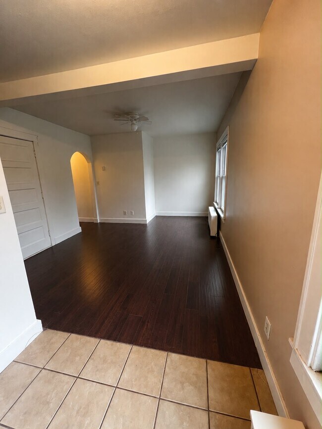 Photo - 121 N Hancock St