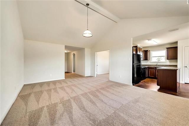 Photo - 1810 Clegg St