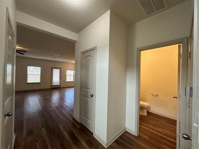 Photo - 1440 Fairhaven Gtwy