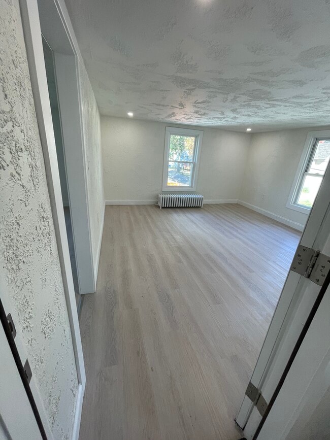 55 Franklin Ave Unit 4