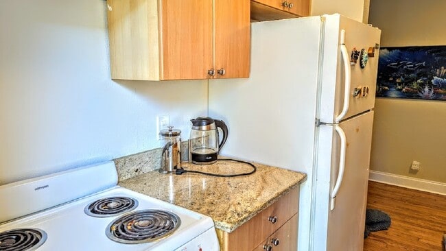 Building Photo - 2344 1st Ave N Unit East