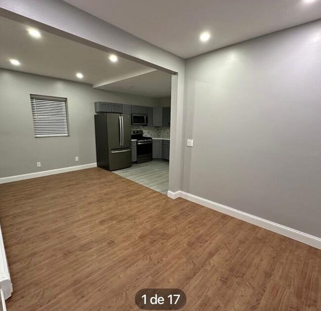 Photo - 522 4th St Unit 1R