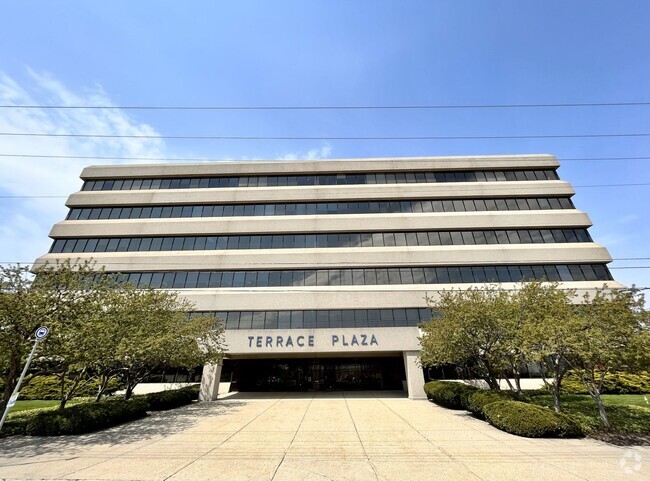 Building Photo - Terrace Flats Unit #616 (PLACEMENT) Rental