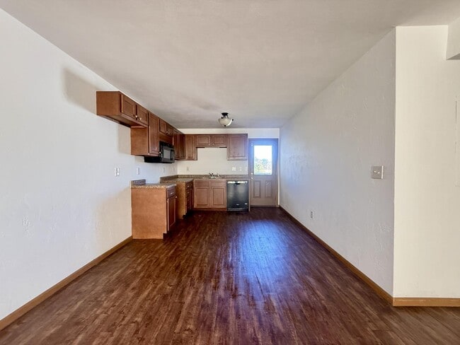 Photo - 81 Hillside Ln