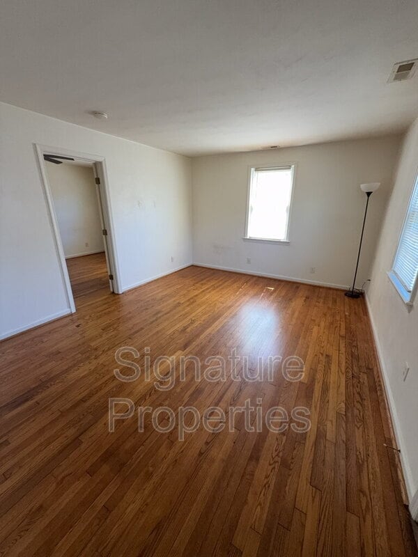 Photo - 201 Glendale Ave Unit B