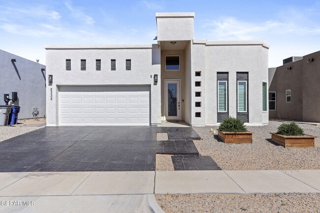 Building Photo - 2332 Tierra Delmonte Dr