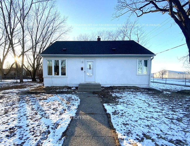 Building Photo - 5757 Adair Ave N
