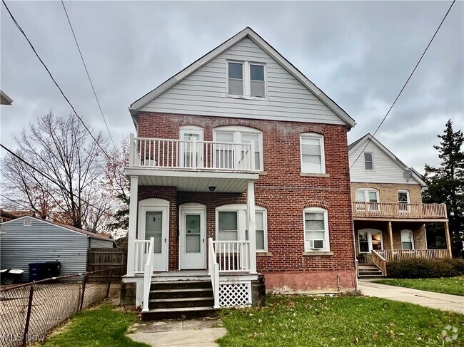 Building Photo - 15024 Hilliard Rd Rental