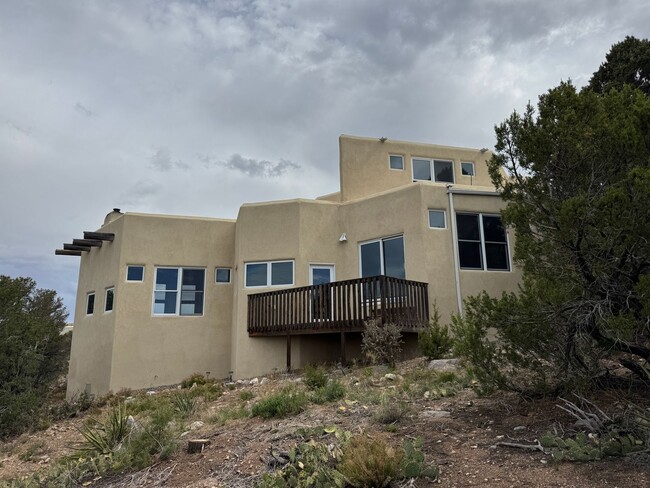 Photo - 3 Bedroom, 3 Bathroom Home in Edgewood
