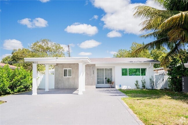 Building Photo - 305 NW 122nd St Rental