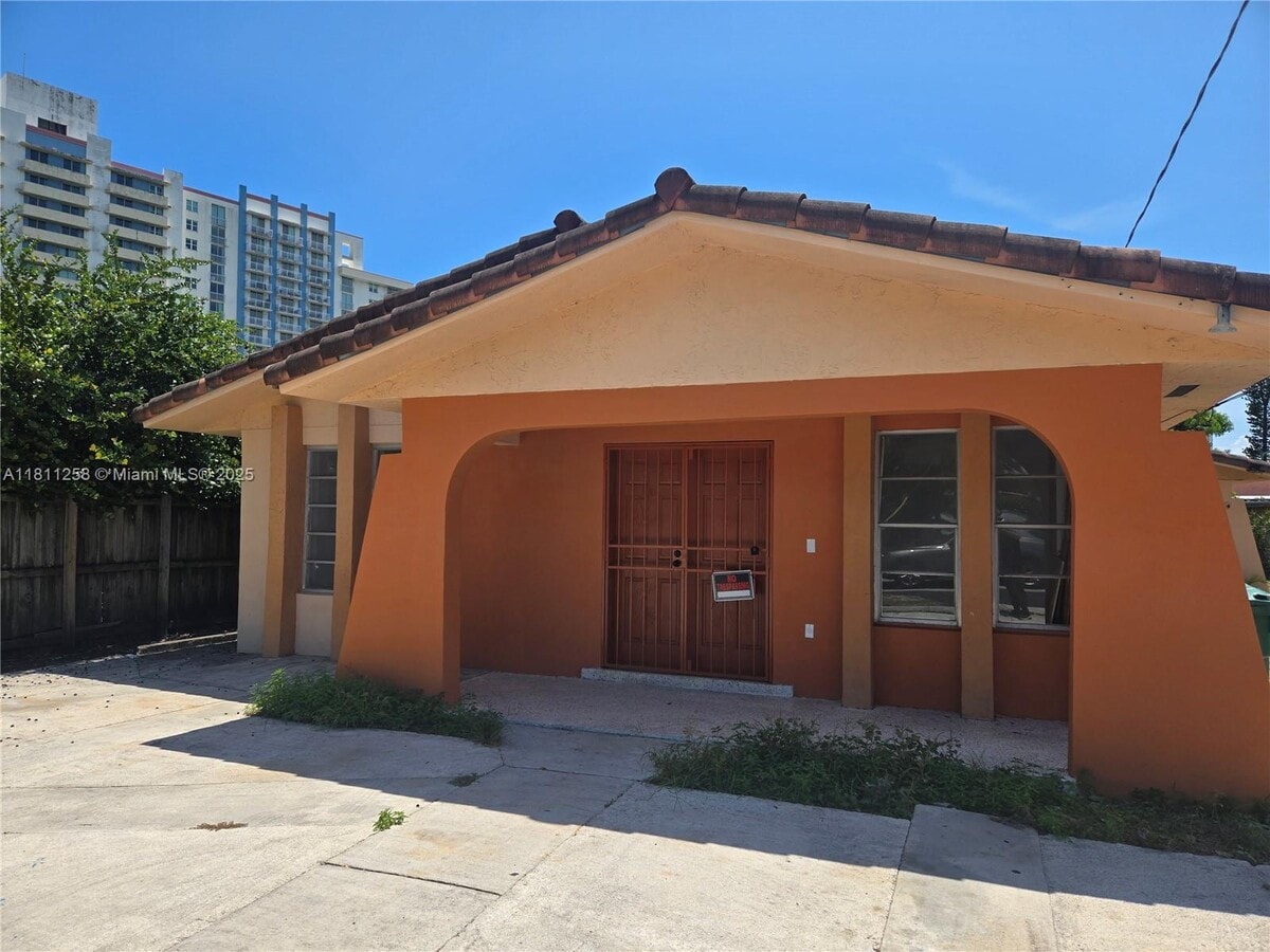Photo - 2988 SW 21st Ter House