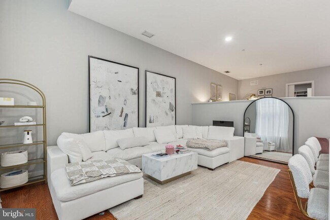 Photo - 23 S 23rd St Unit 2A