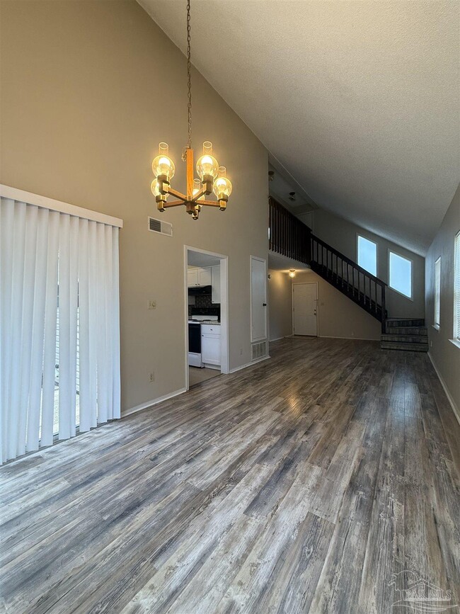 Photo - 3004 Cedarwood Village Ln