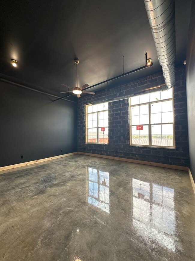 Building Photo - 2 bedroom/1 bathroom NEW LUXURY apartment in Red Lion, PA Unit Apt 305