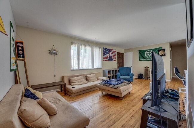 Photo - Lovely 4 Bed 2 Bath Ranch-Style House in Fort Collins!