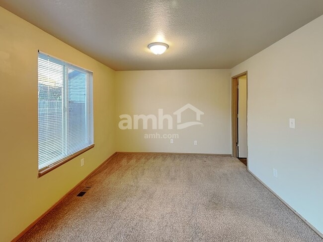 Photo - 16979 SW Steele Way