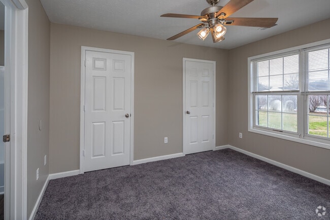 3BR, 2BA - 1,050SF - Bedroom