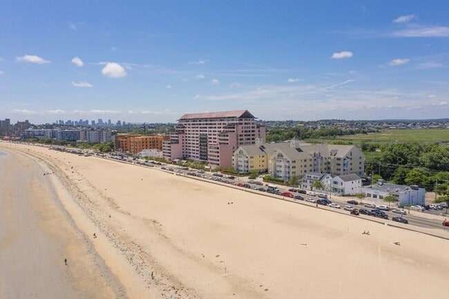 Photo - 360 Revere Beach Blvd Unidad 309