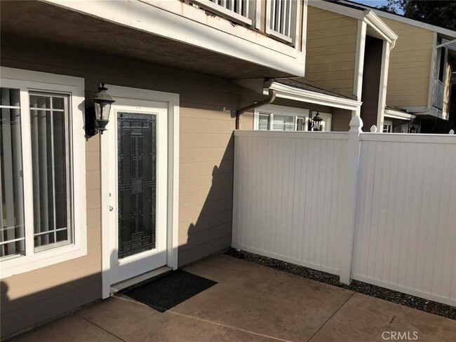 Photo - 1798 Pomona Ave