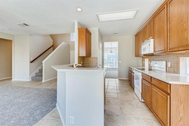 Photo - 9937 Appletree Way