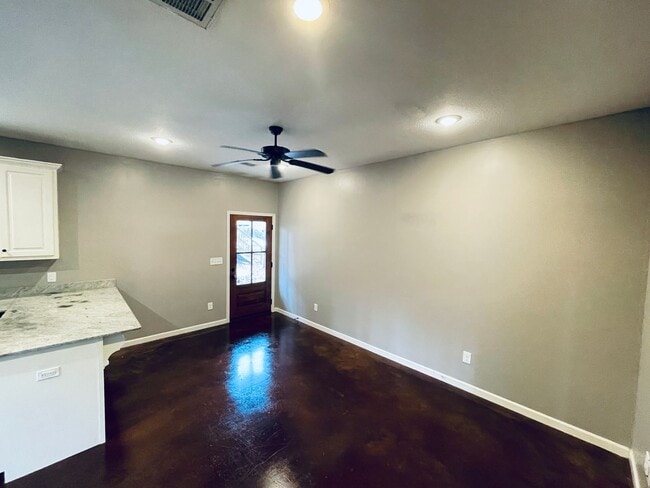 Photo - 1 Bed/1 Bath