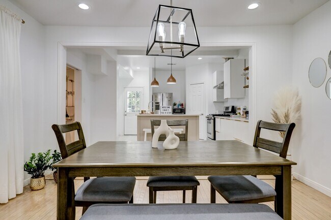 Photo - 4801 Avenue H