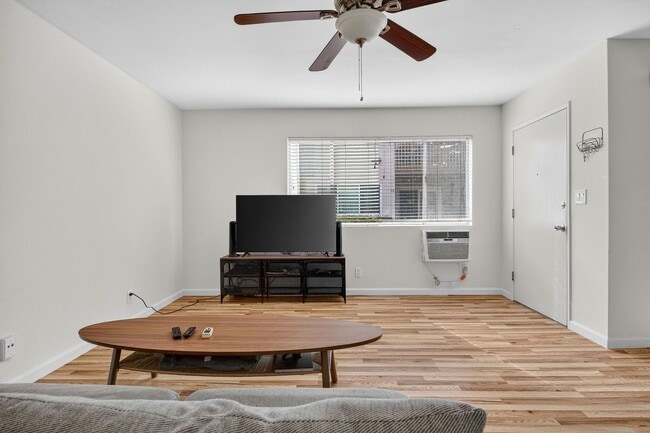 Photo - Cute and cozy Chula Vista 2bed/1bath condo available! Unit 84