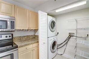Photo - 609 E Sheridan St Unit 201