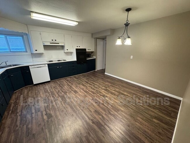 Photo - 1111 N 18th St