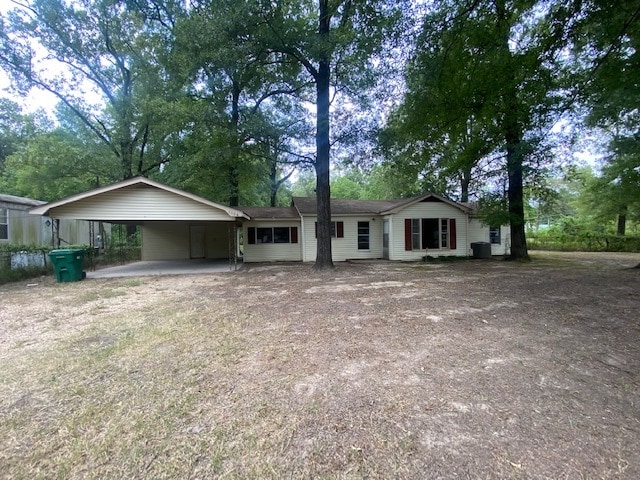 Building Photo - 1104 Evergreen St Rental