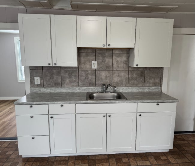 Building Photo - 18.5 Randall St