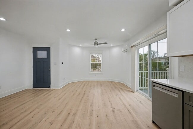 2817 Avenue Q Unit A