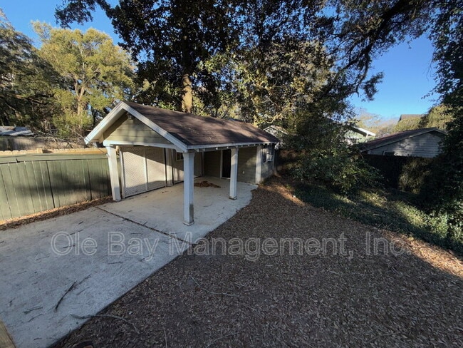 Photo - 115 Mohawk St