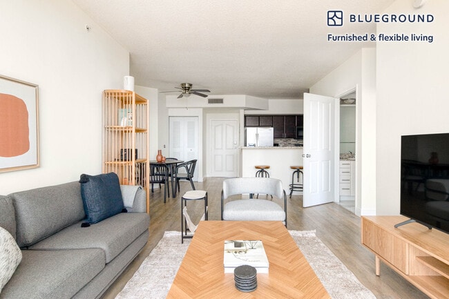 Photo - 987 SW 37th Ave Unidad FL9-ID46