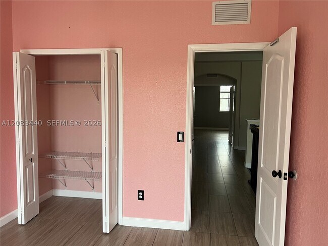 Photo - 2313 Shoma Ln
