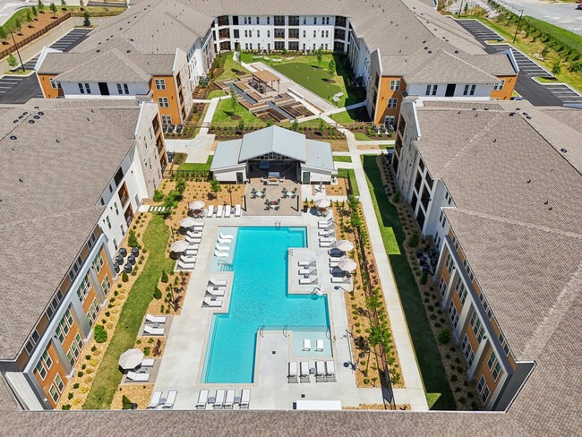 The Remy Apartments at LaGrange