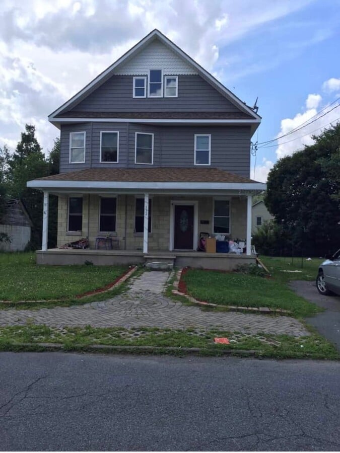 Photo - 132 Cherry St